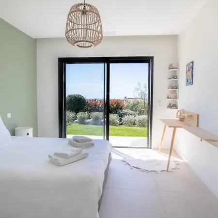 Mare E Macchia * Lecci