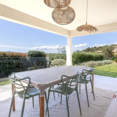 Mare E Macchia Lecci